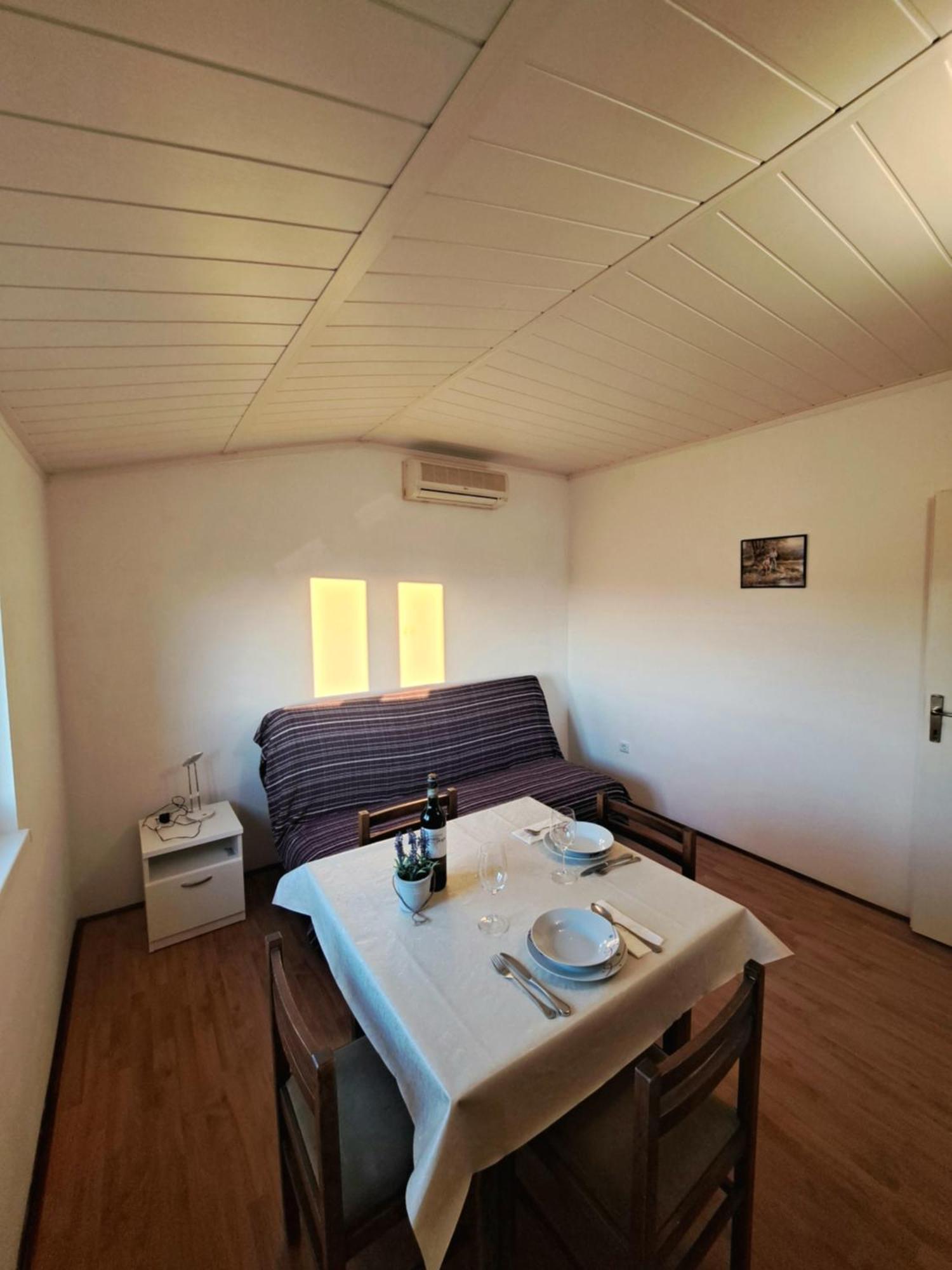 Apartments Maruna Maslenica Luaran gambar