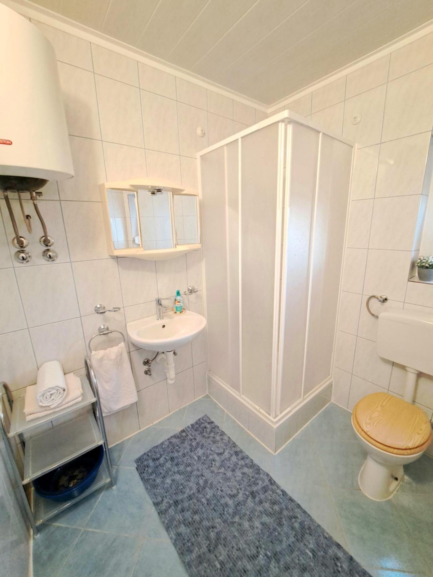 Apartments Maruna Maslenica Luaran gambar