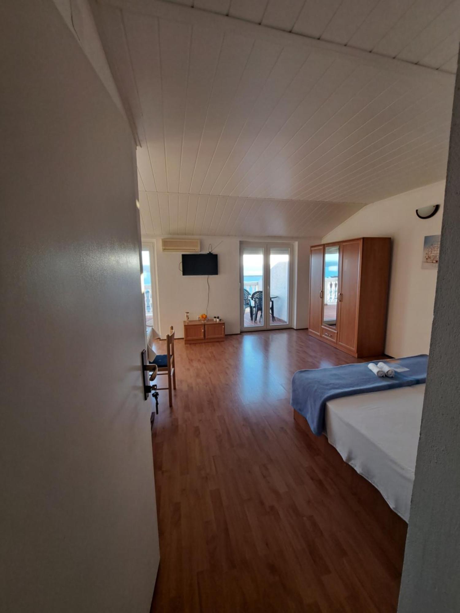 Apartments Maruna Maslenica Luaran gambar