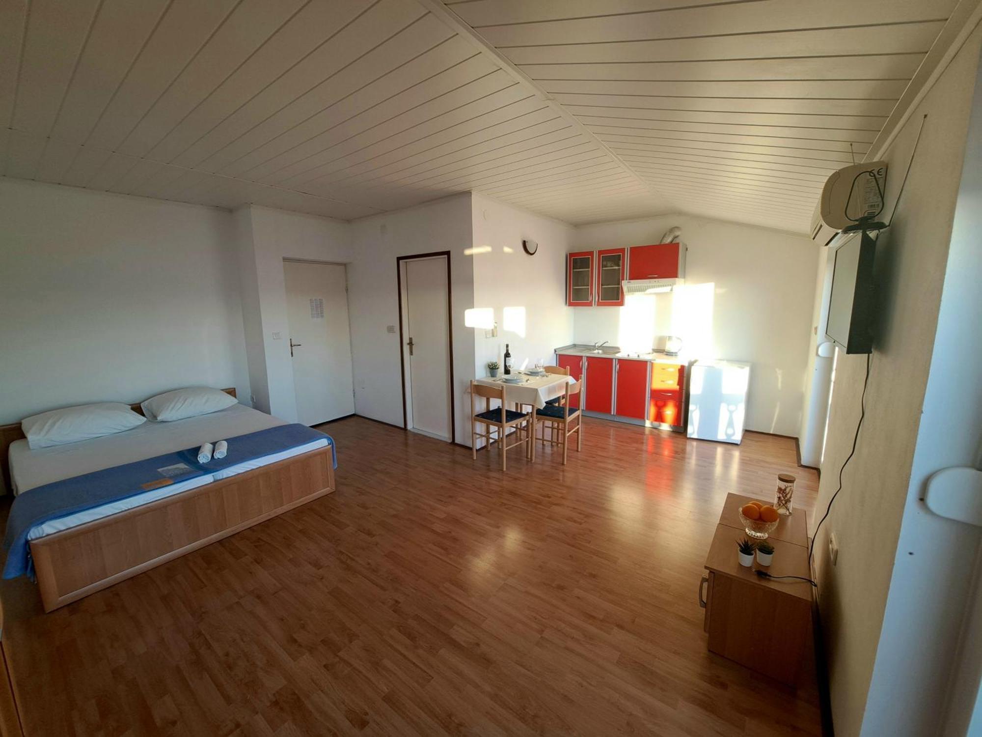 Apartments Maruna Maslenica Luaran gambar